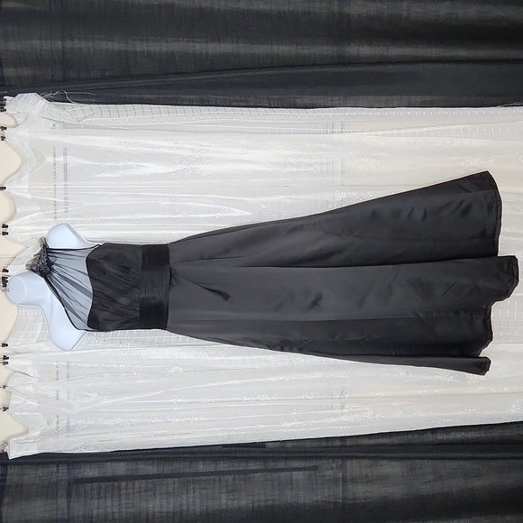 David's Bridal One Shoulder Mermaid Maxi Dress W/ Chiffon Overlay & Rosette Sz10 - Picture 1 of 12